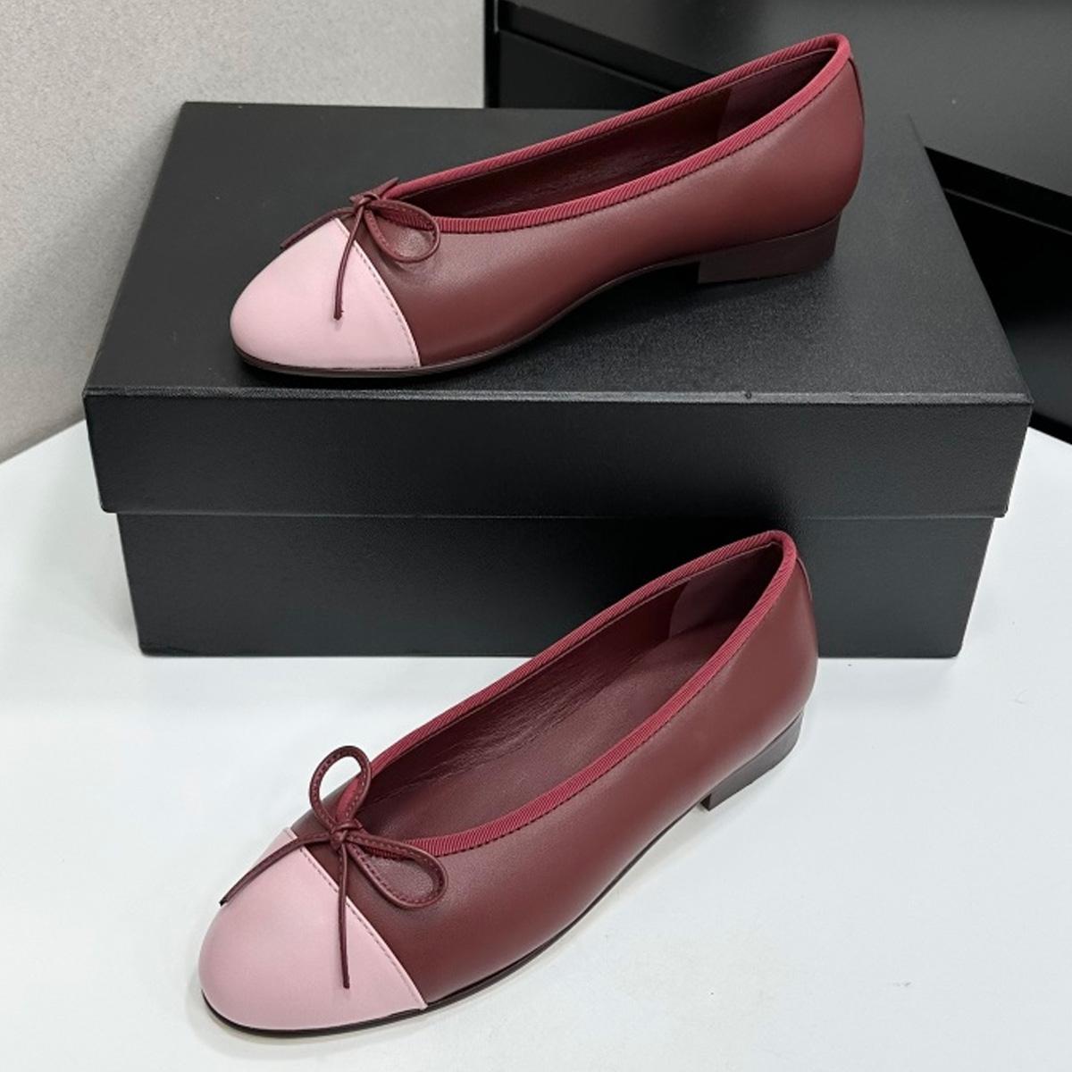 2026 Women's Two-Tone Cap-Toe  - Women'S Heels recension och pris