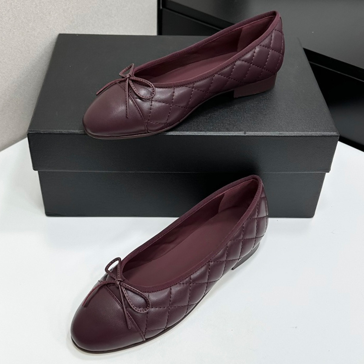 2026 Women's Two-Tone Cap-Toe  - Women'S Heels recension och pris