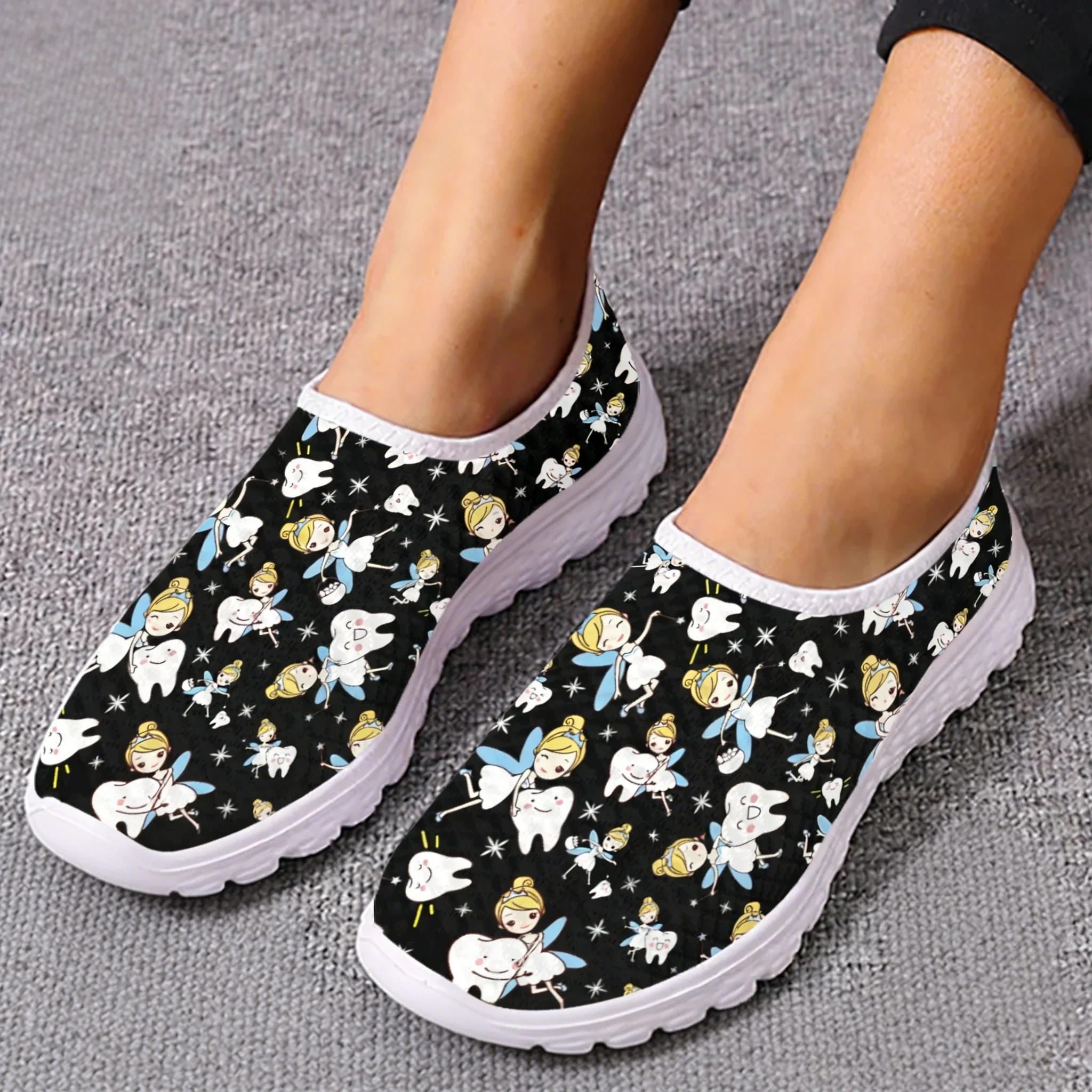 Cute Cartoon Nurse Elf/Teeth M - Women'S Shoes Nursing recension och pris