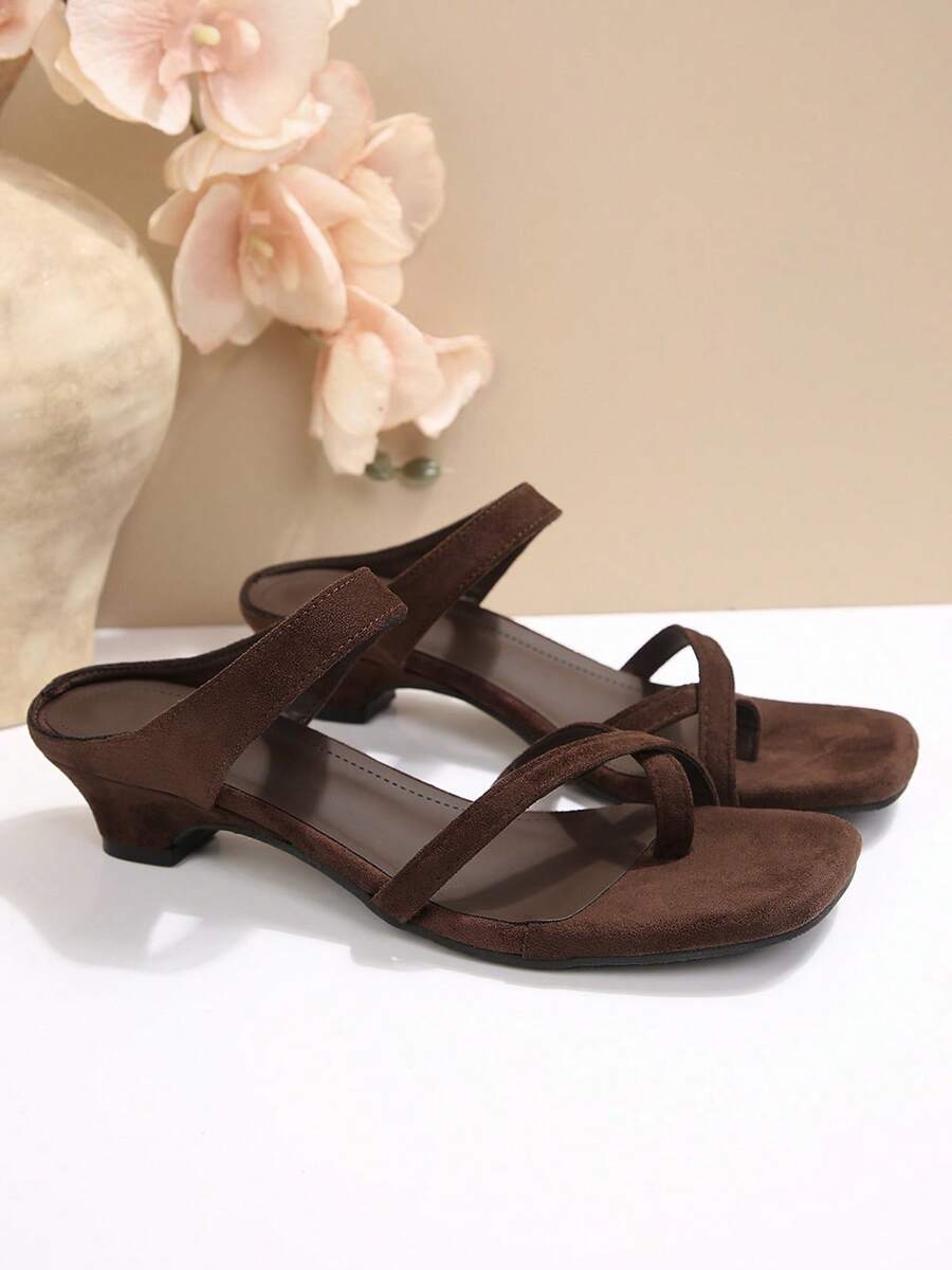 Womens Strappy Low Block Heel  - Strappy Heeled Sandals recension och pris